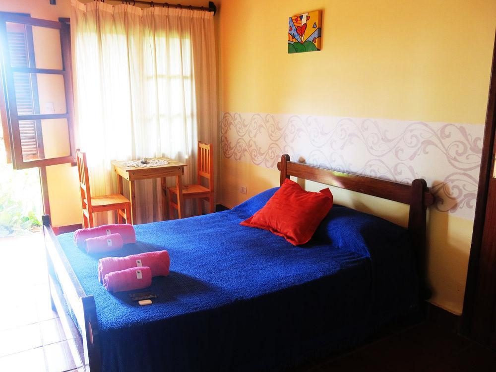 Hostel Y Posada Colibri Puerto Iguazú Kültér fotó